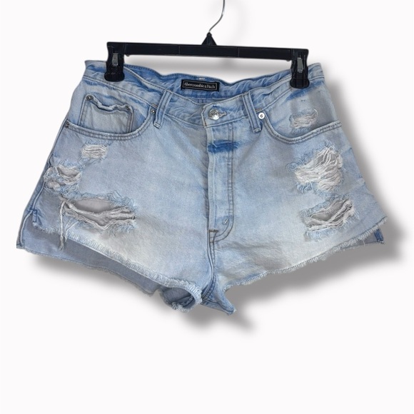Abercrombie & Fitch Shorts - Picture 2 of 8